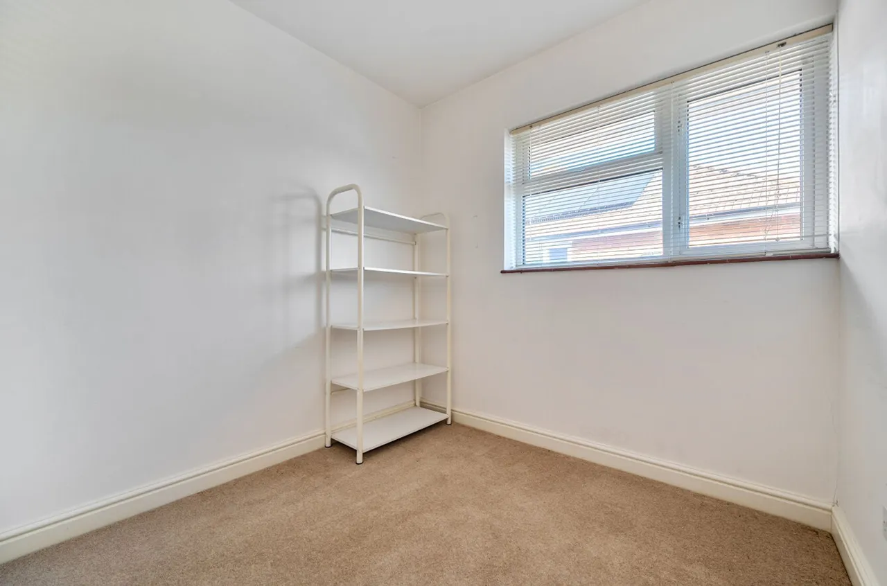 Belgrave Crescent, Chichester, PO19, photo 15
