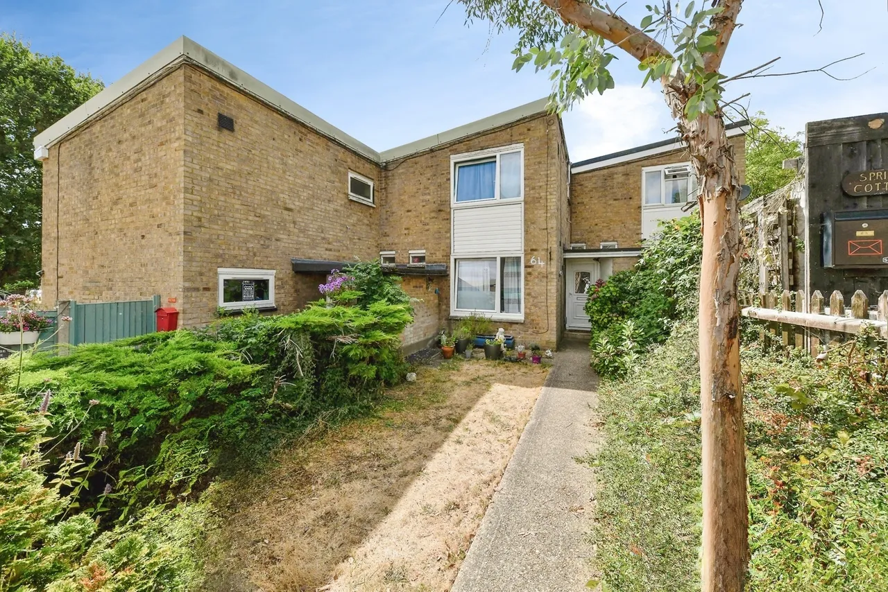 Spring Drive, Stevenage, Hertfordshire, SG2, photo 18