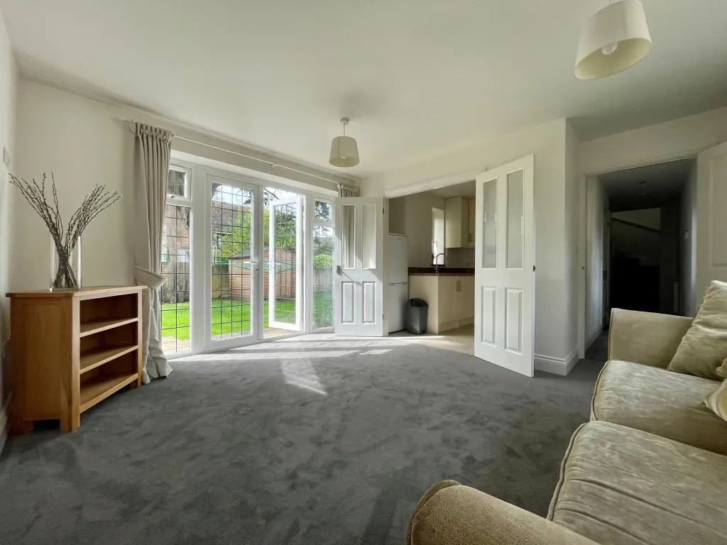 Tudor Gardens, Worthing, BN11, photo 3