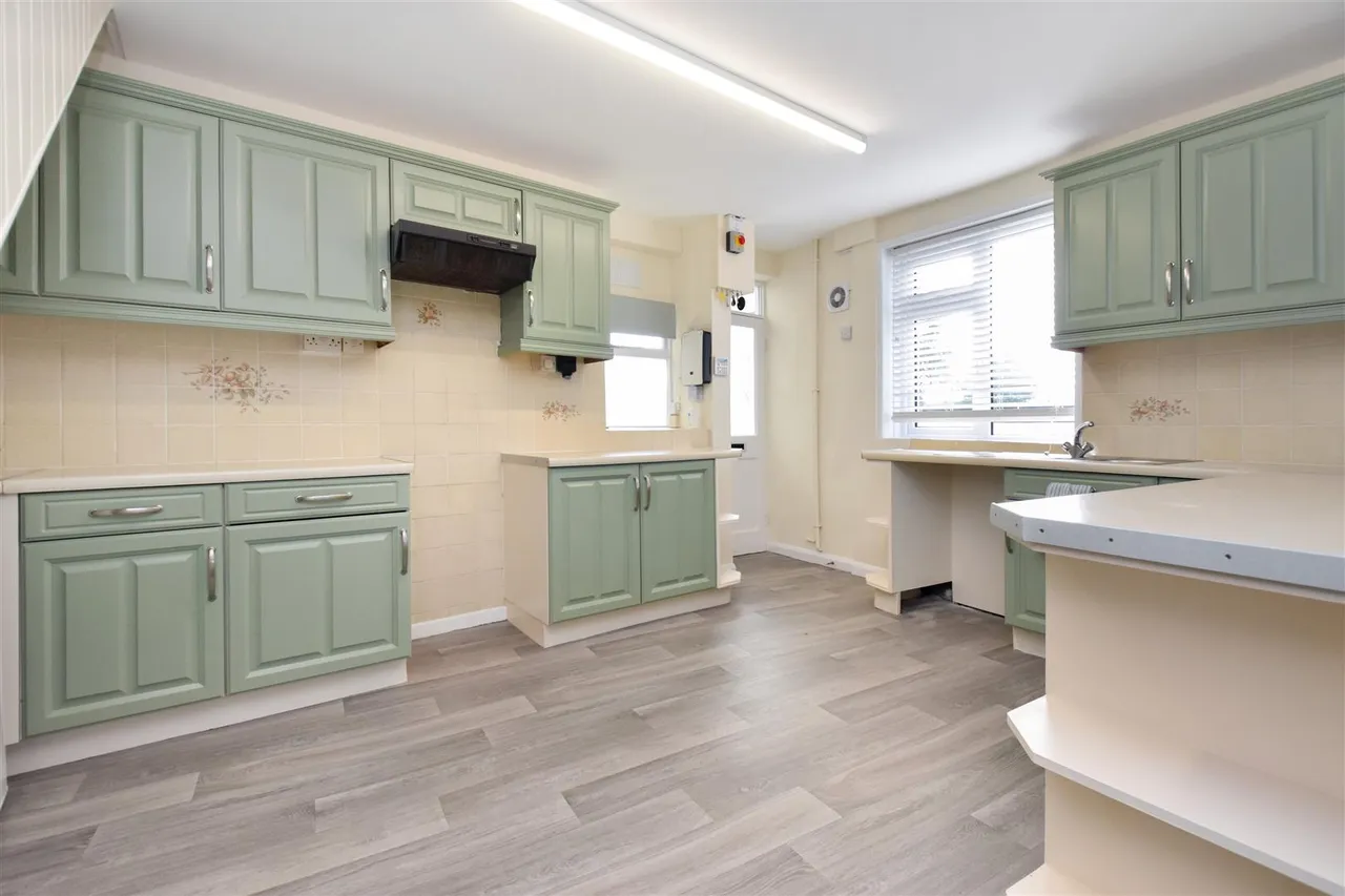 New Street, Cullompton, photo 5