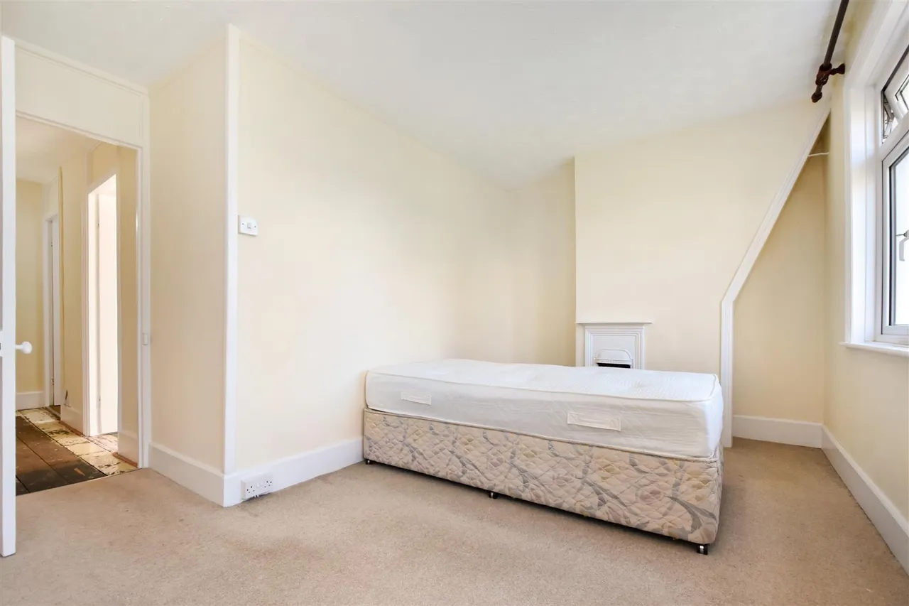 New Street, Cullompton, photo 13