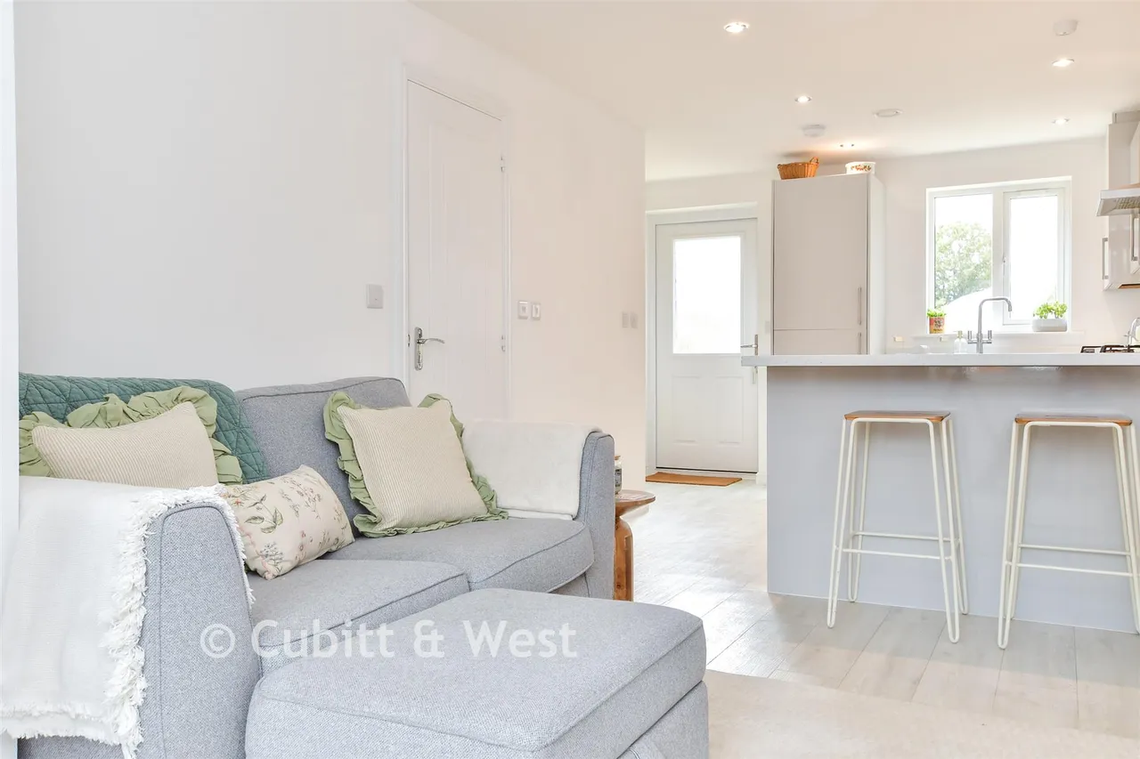 Windflower Chase, Worthing, BN13, photo 14