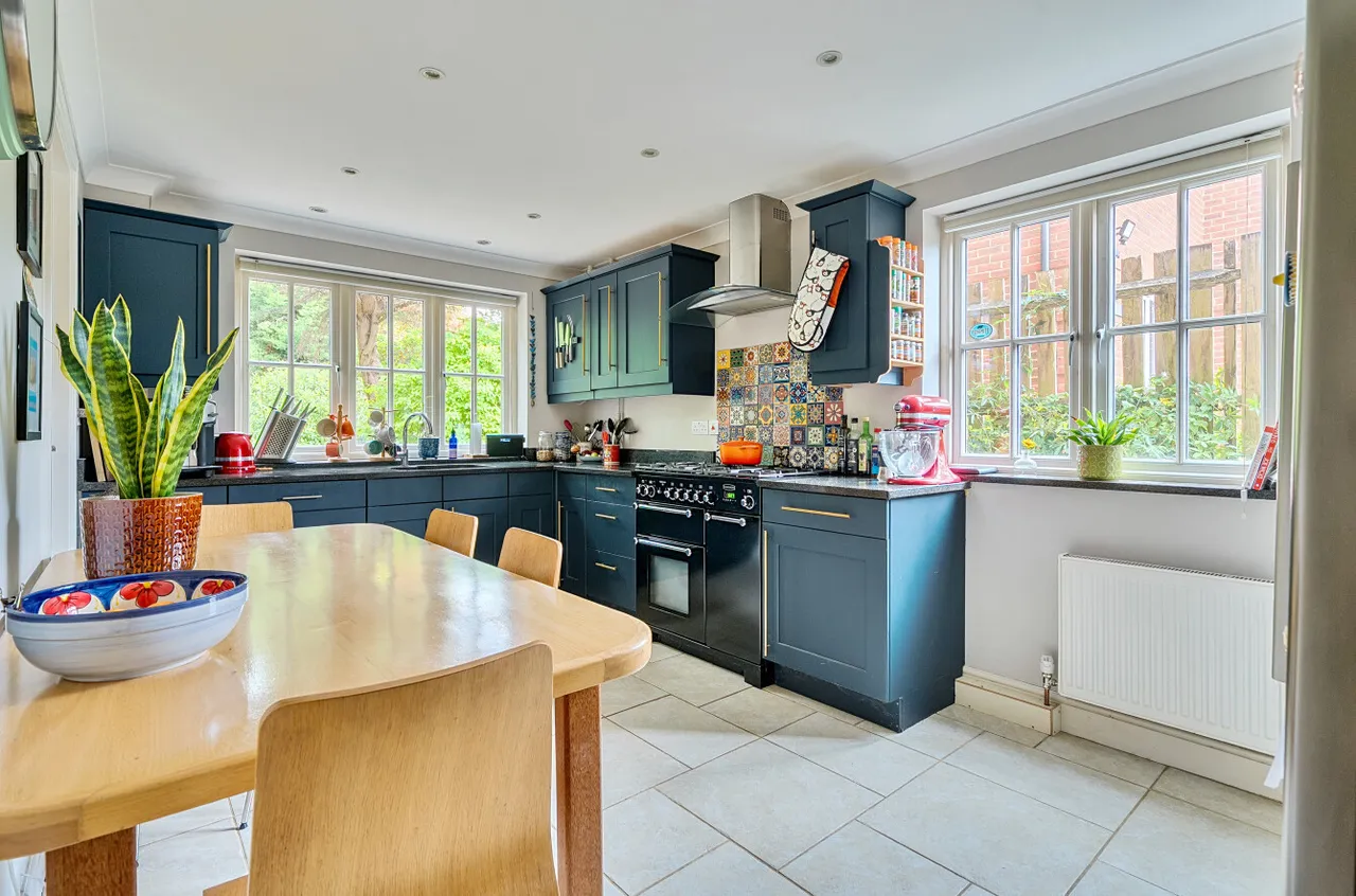 Highways Road, Compton, SO21, photo 5