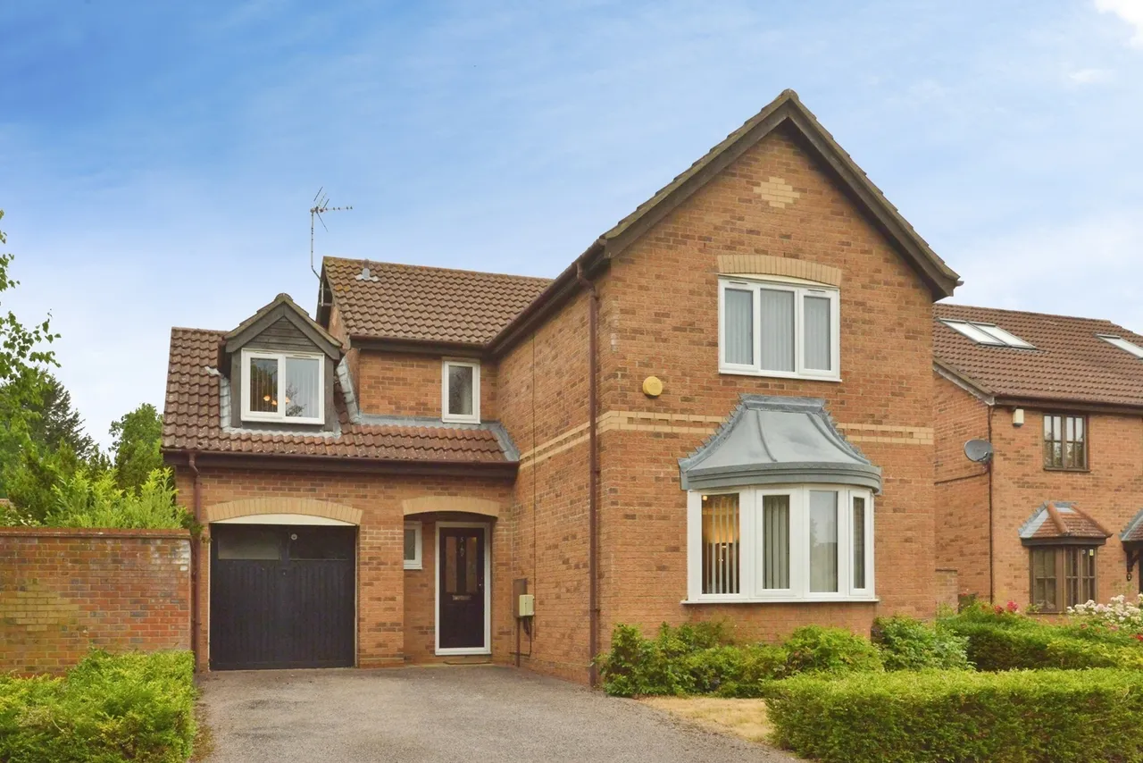 Hartington Grove, Emerson Valley, Milton Keynes, Buckinghamshire, MK4, photo 19