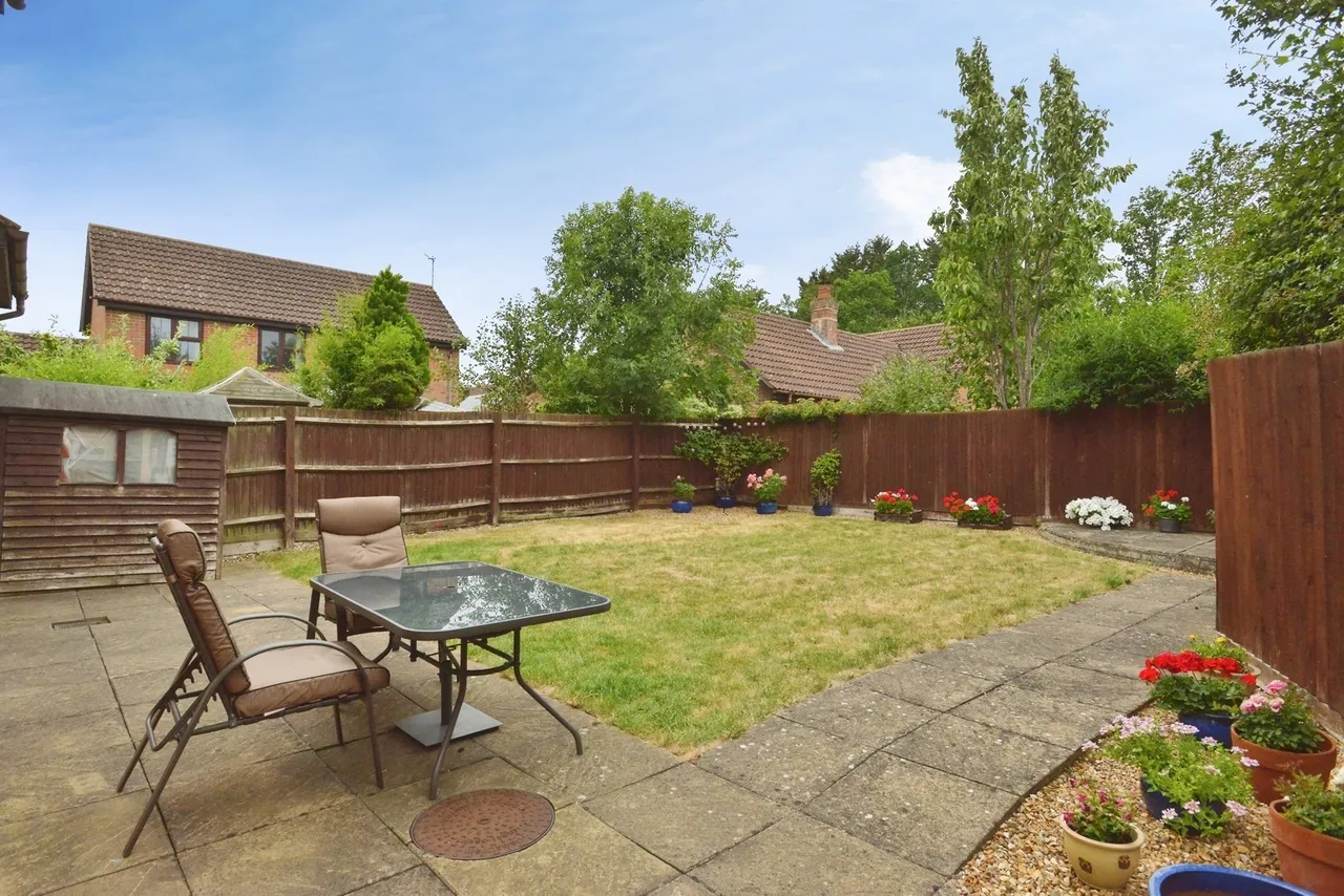 Hartington Grove, Emerson Valley, Milton Keynes, Buckinghamshire, MK4, photo 16