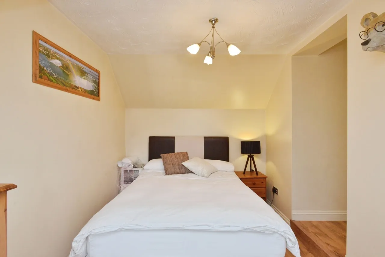 Hartington Grove, Emerson Valley, Milton Keynes, Buckinghamshire, MK4, photo 11
