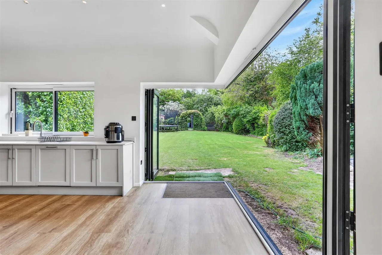 Chiltern Road, Sutton, SM2 5RD, photo 21