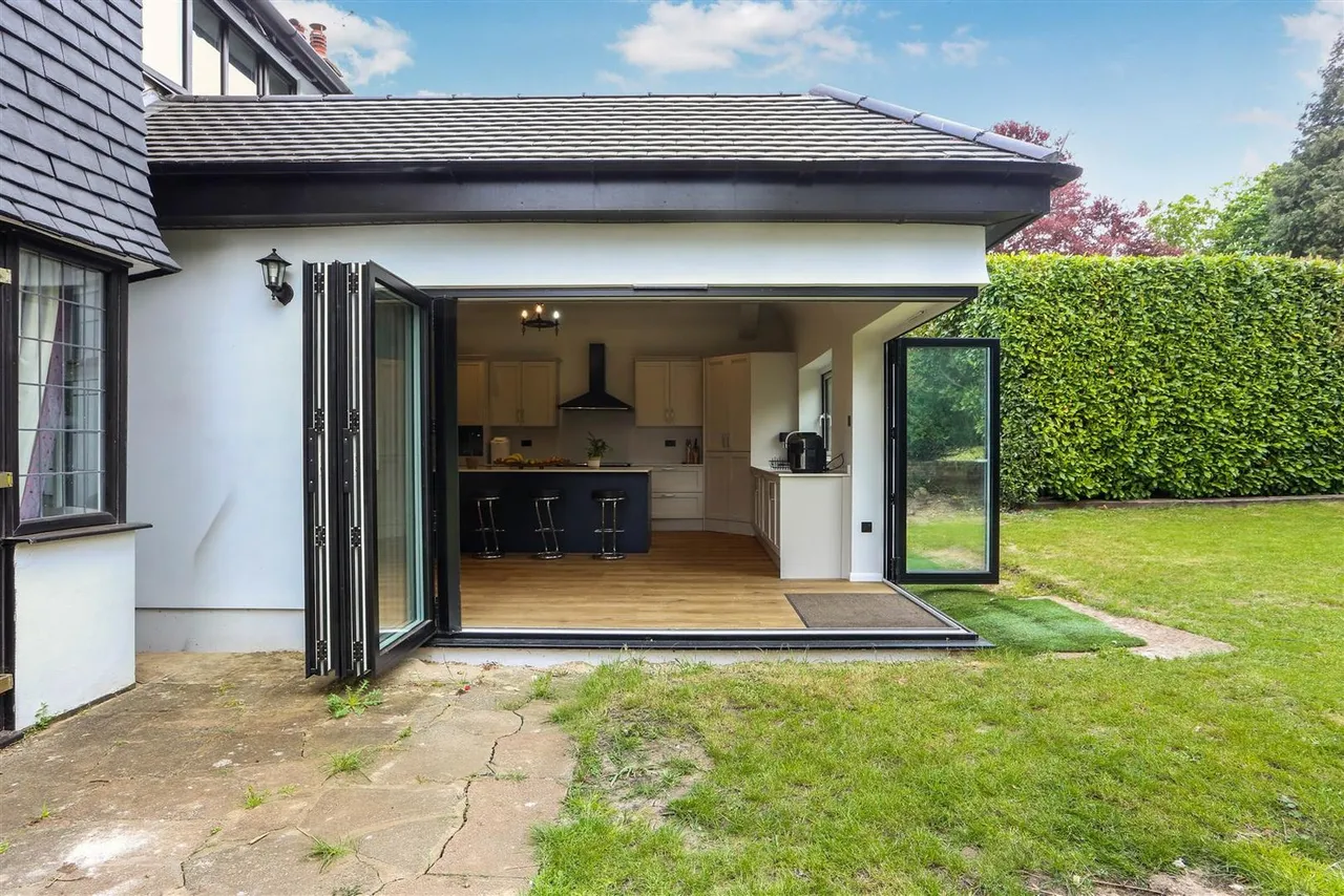 Chiltern Road, Sutton, SM2 5RD, photo 23