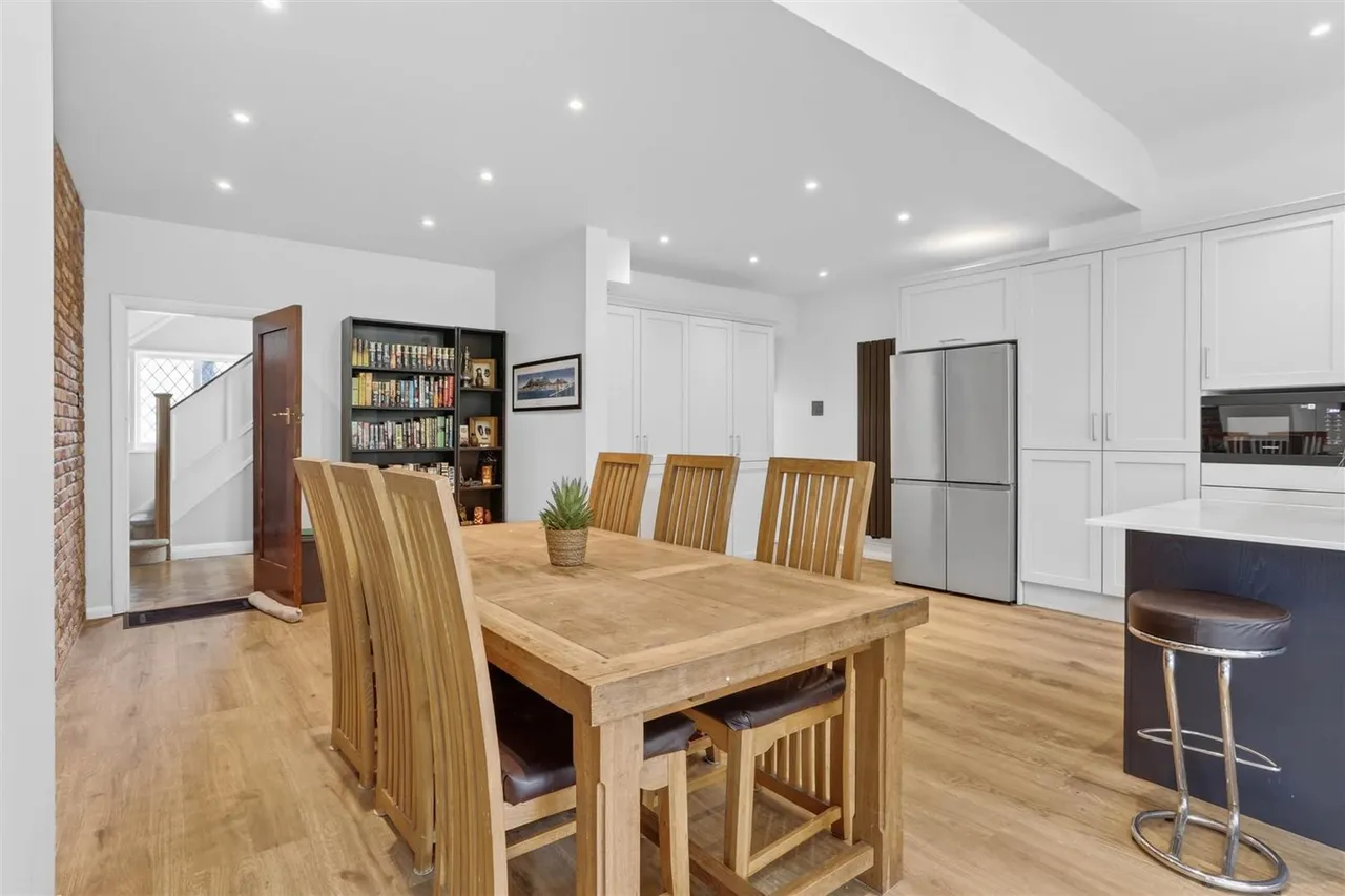 Chiltern Road, Sutton, SM2 5RD, photo 14