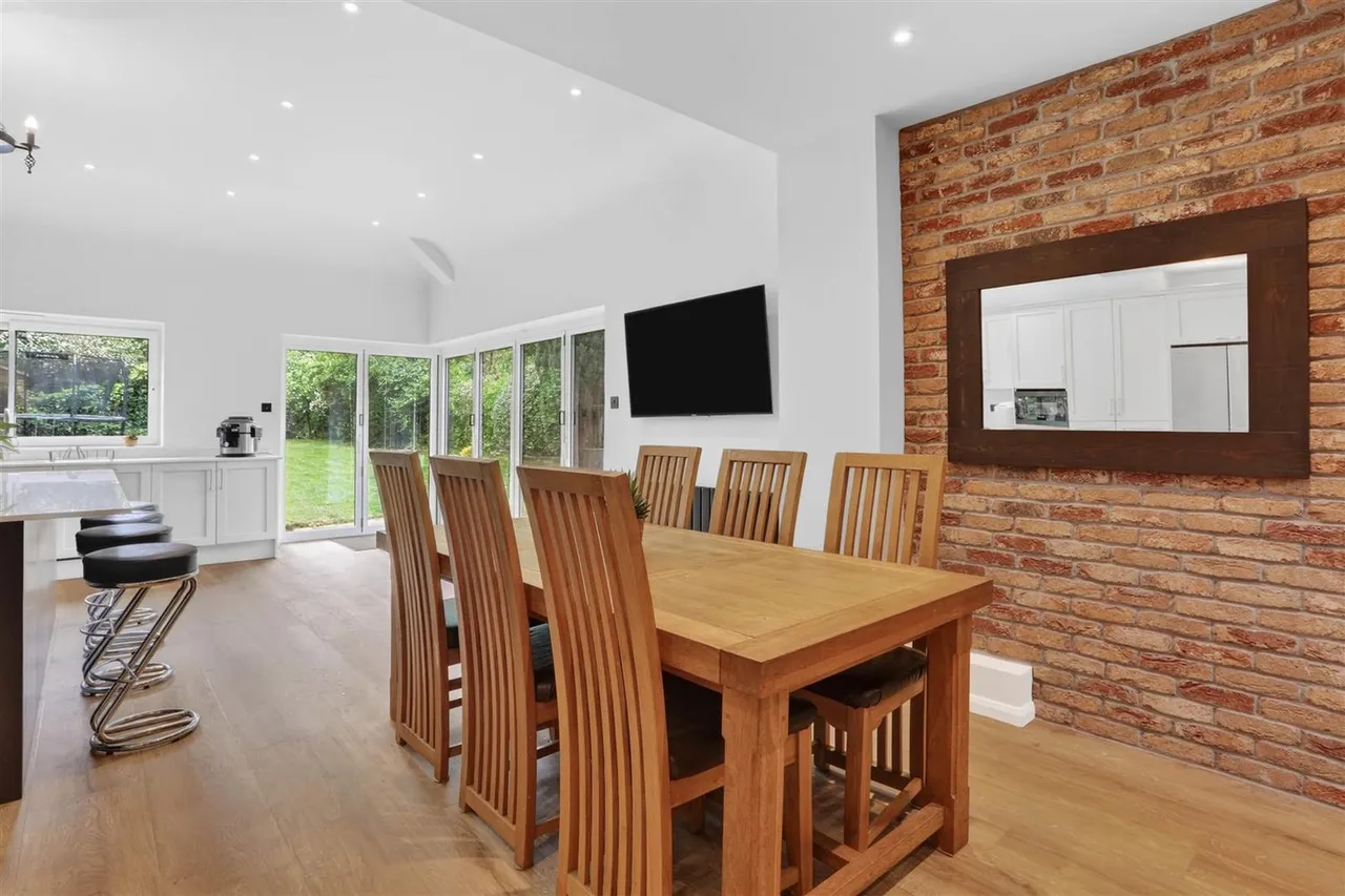 Chiltern Road, Sutton, SM2 5RD, photo 13