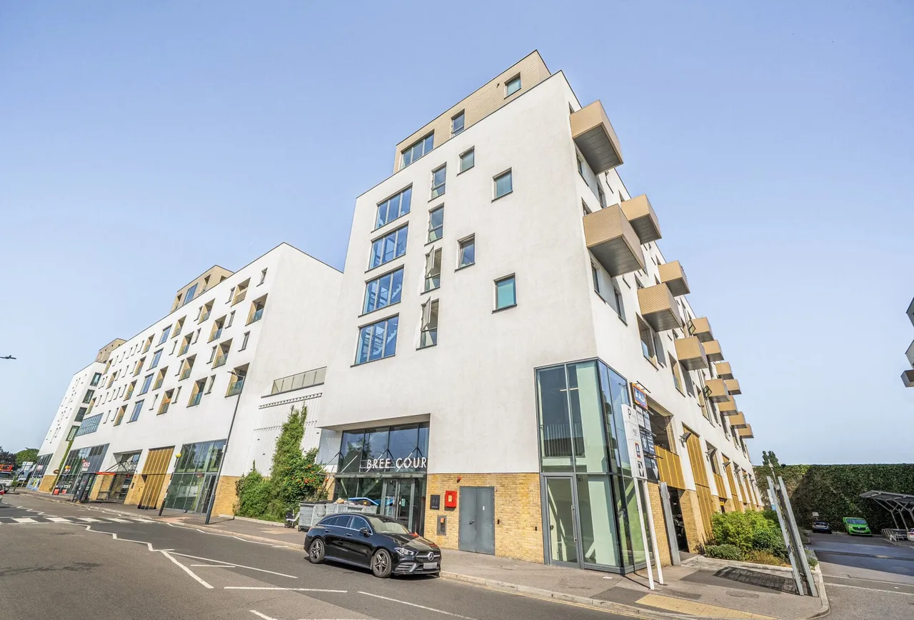 Capitol Way, London, NW9 0AU, photo 9
