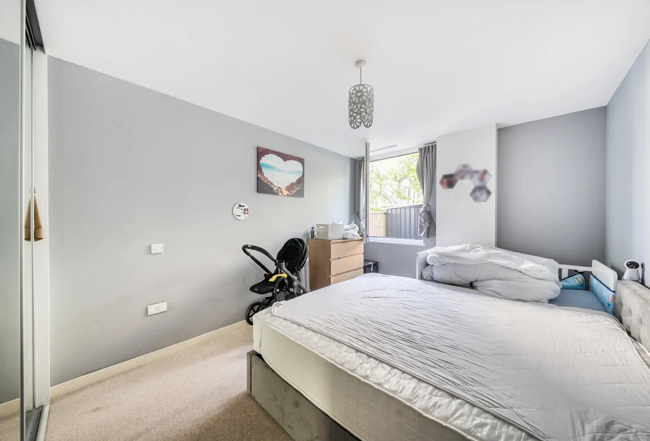 Capitol Way, London, NW9 0AU, photo 4