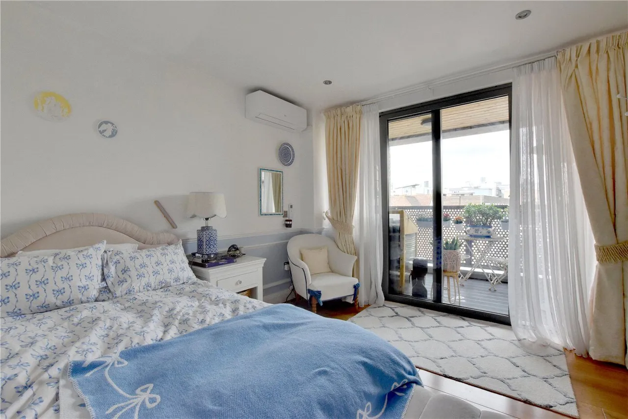 Bardsley Lane, Greenwich, SE10, photo 5