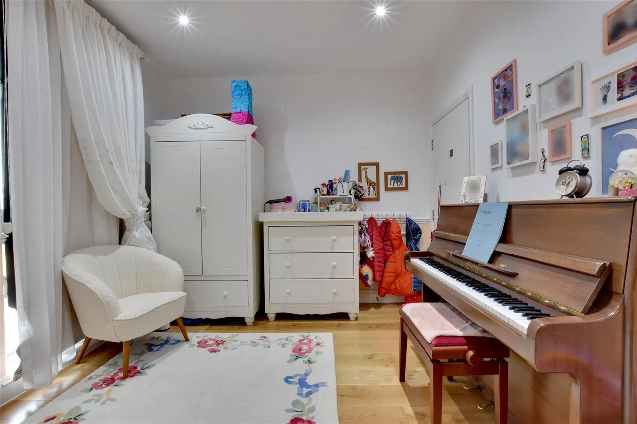 Bardsley Lane, Greenwich, SE10, photo 13