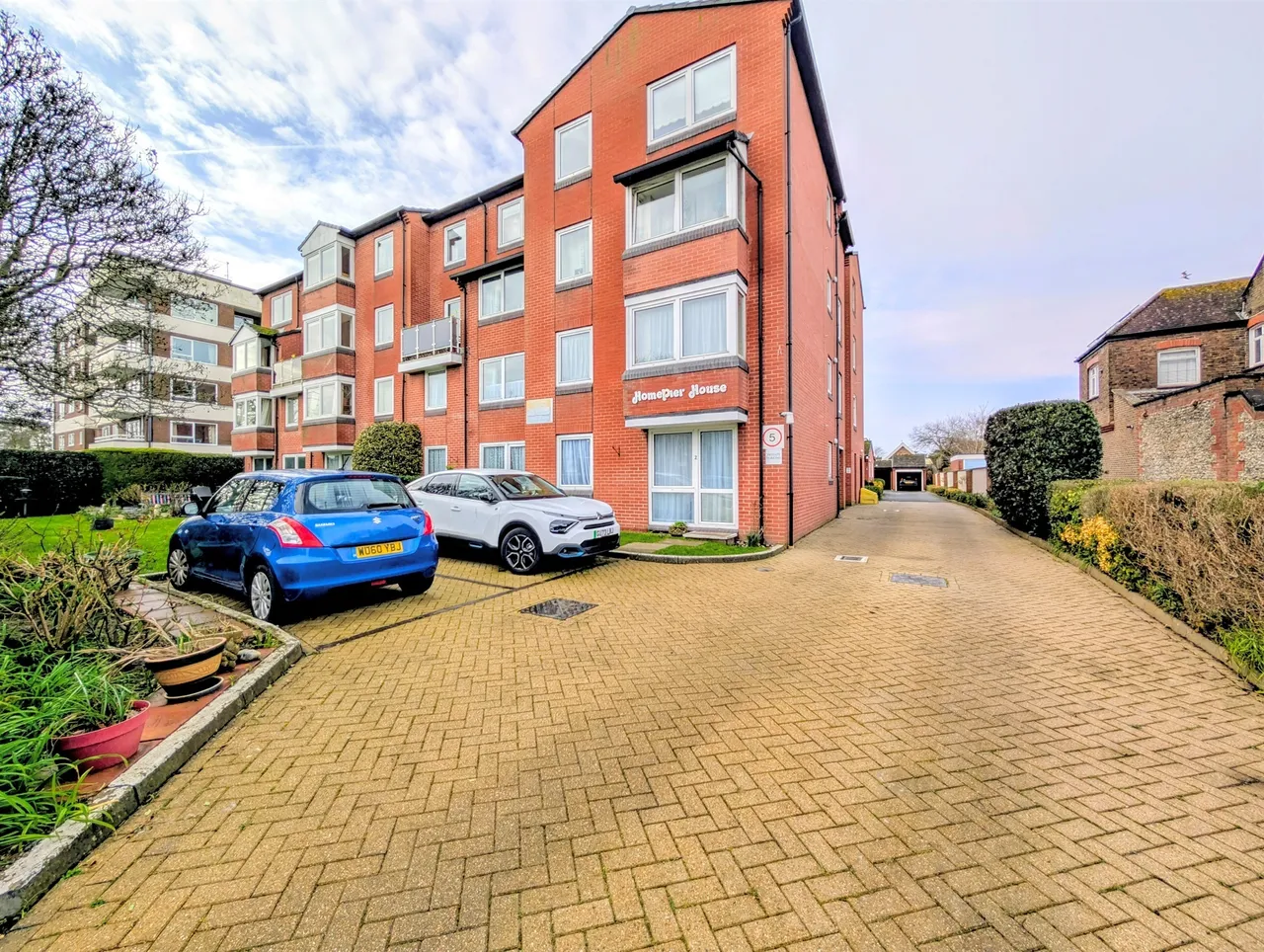 2 bed flat for sale, Heene Road, Worthing, BN11