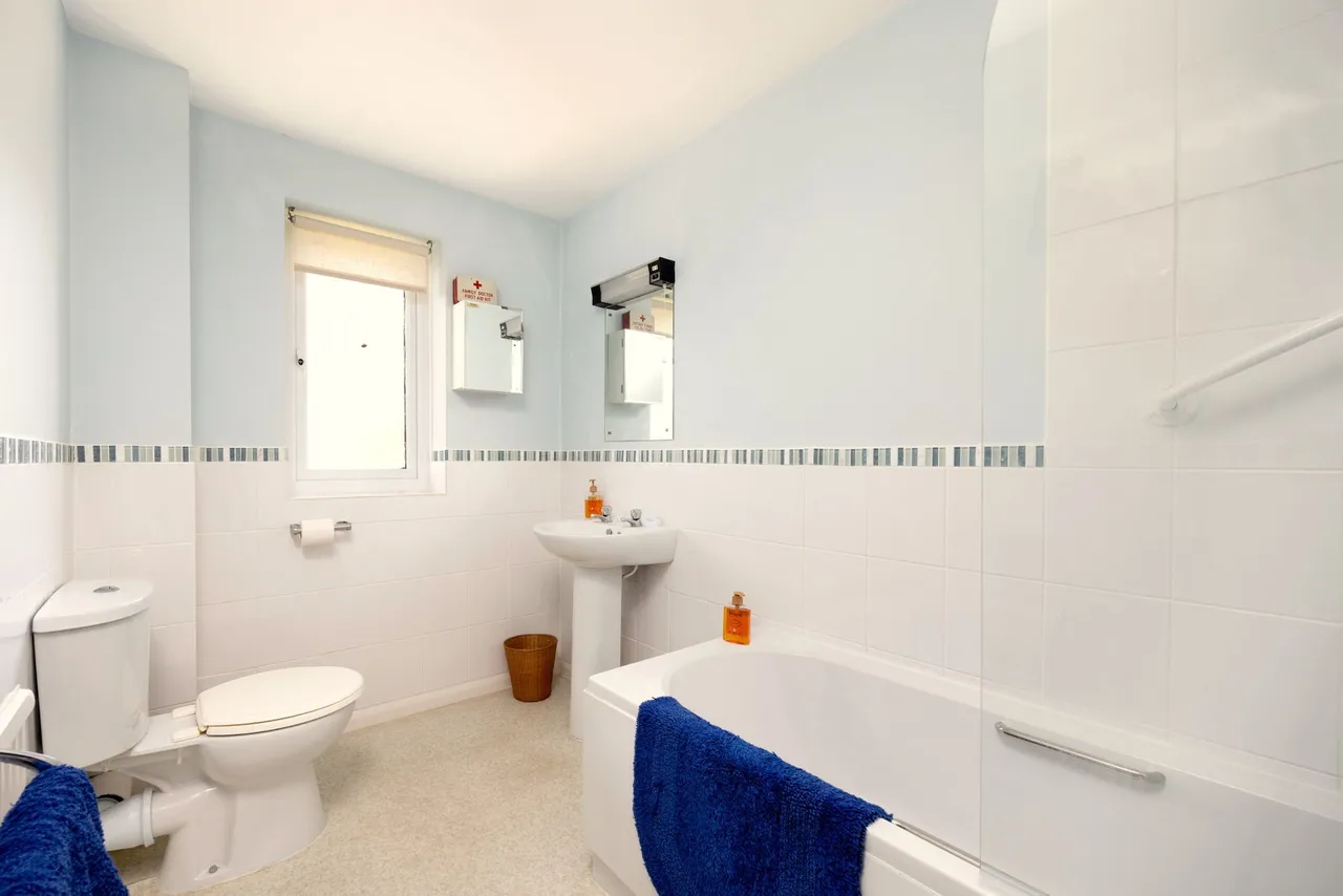 High Street, Seend, SN12, photo 50