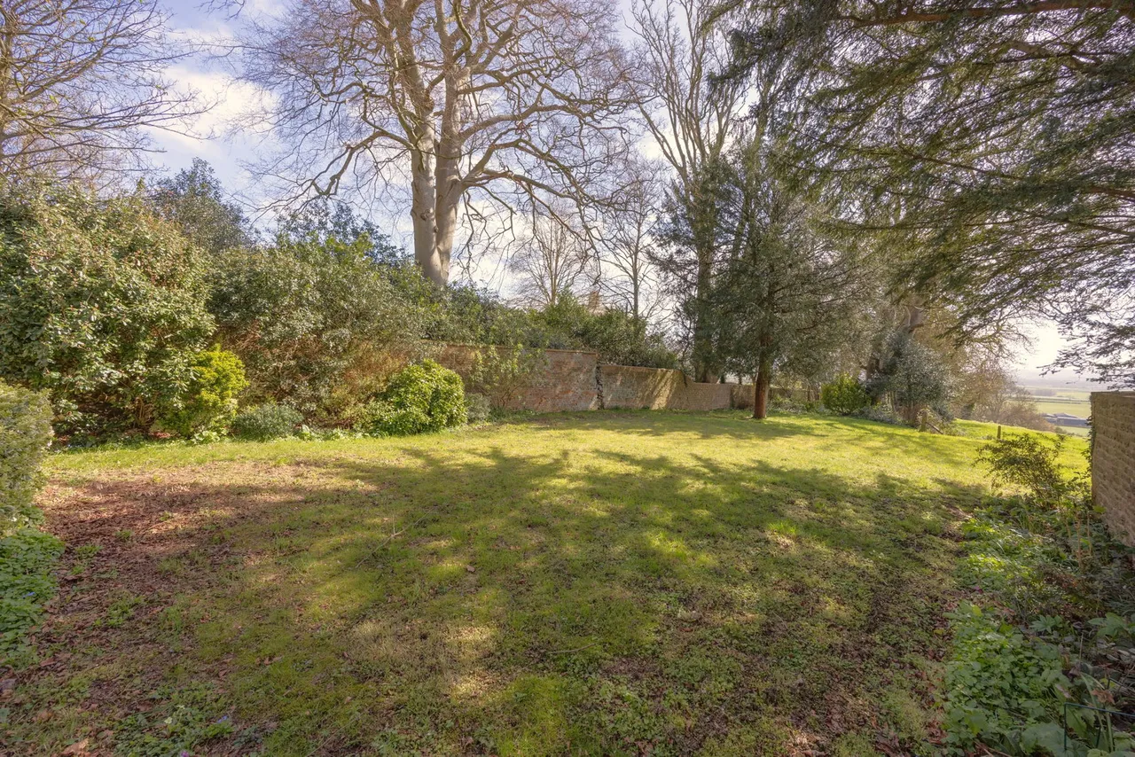 High Street, Seend, SN12, photo 22