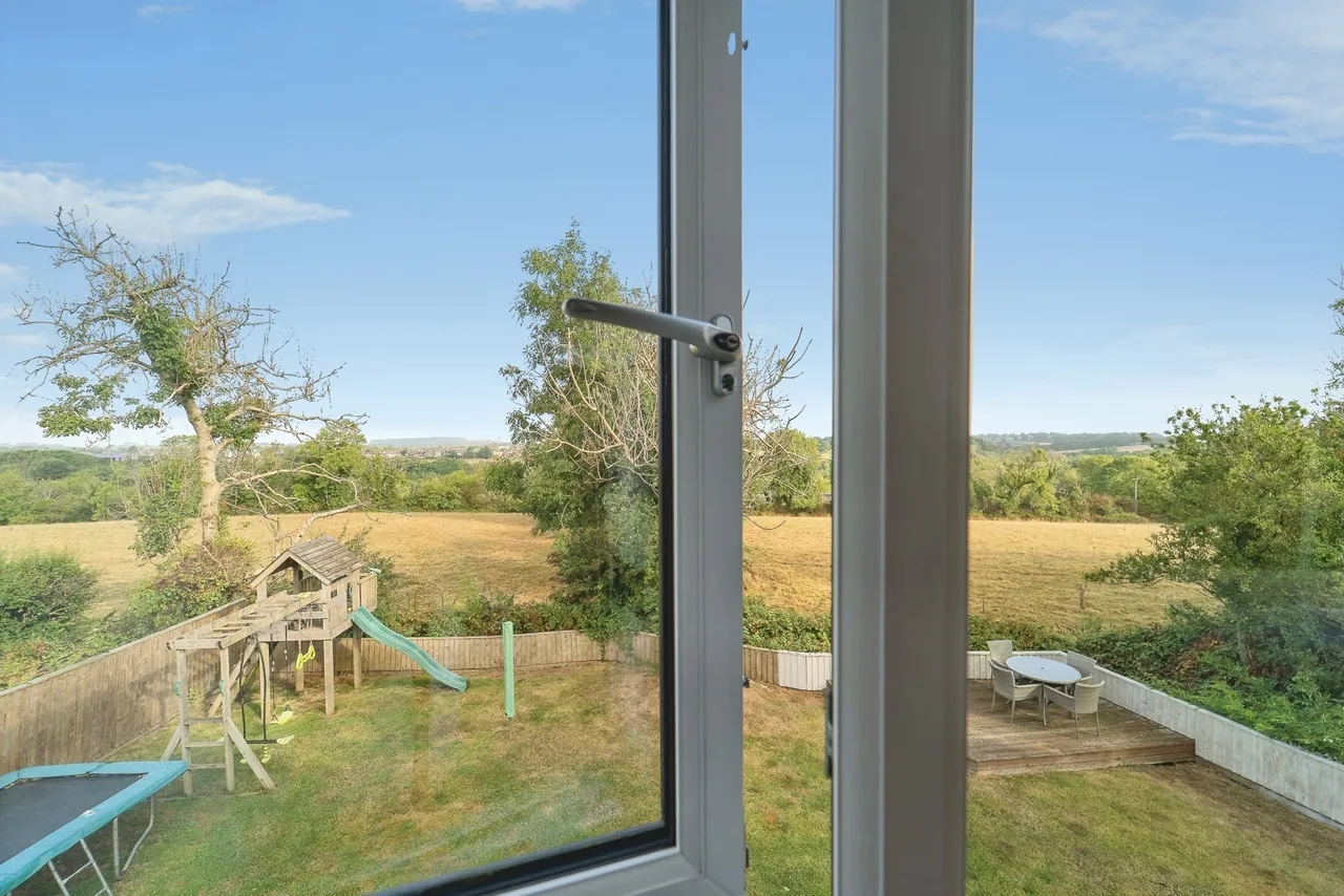 Clover Park, Haverfordwest, SA61, photo 22