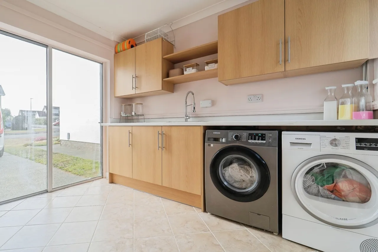 Clover Park, Haverfordwest, SA61, photo 13