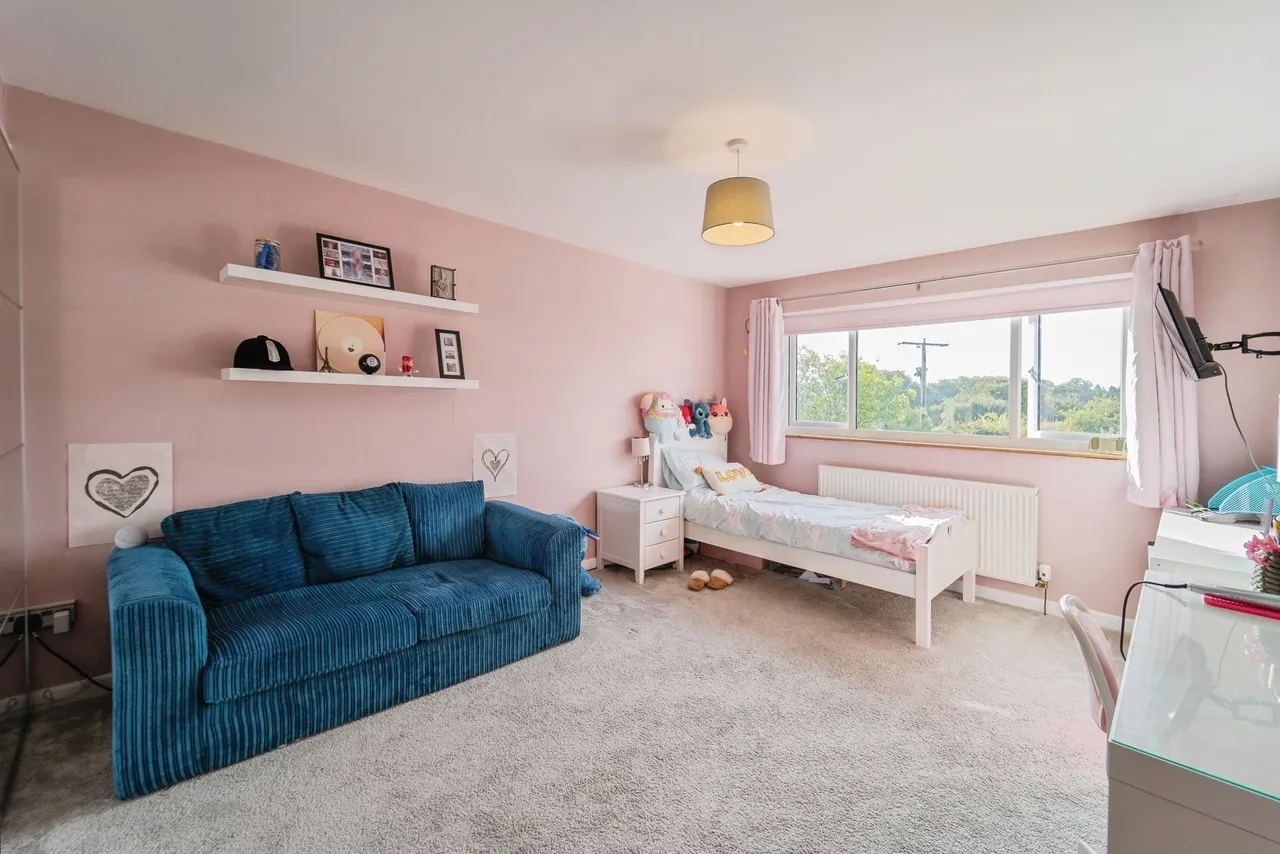 Clover Park, Haverfordwest, SA61, photo 23