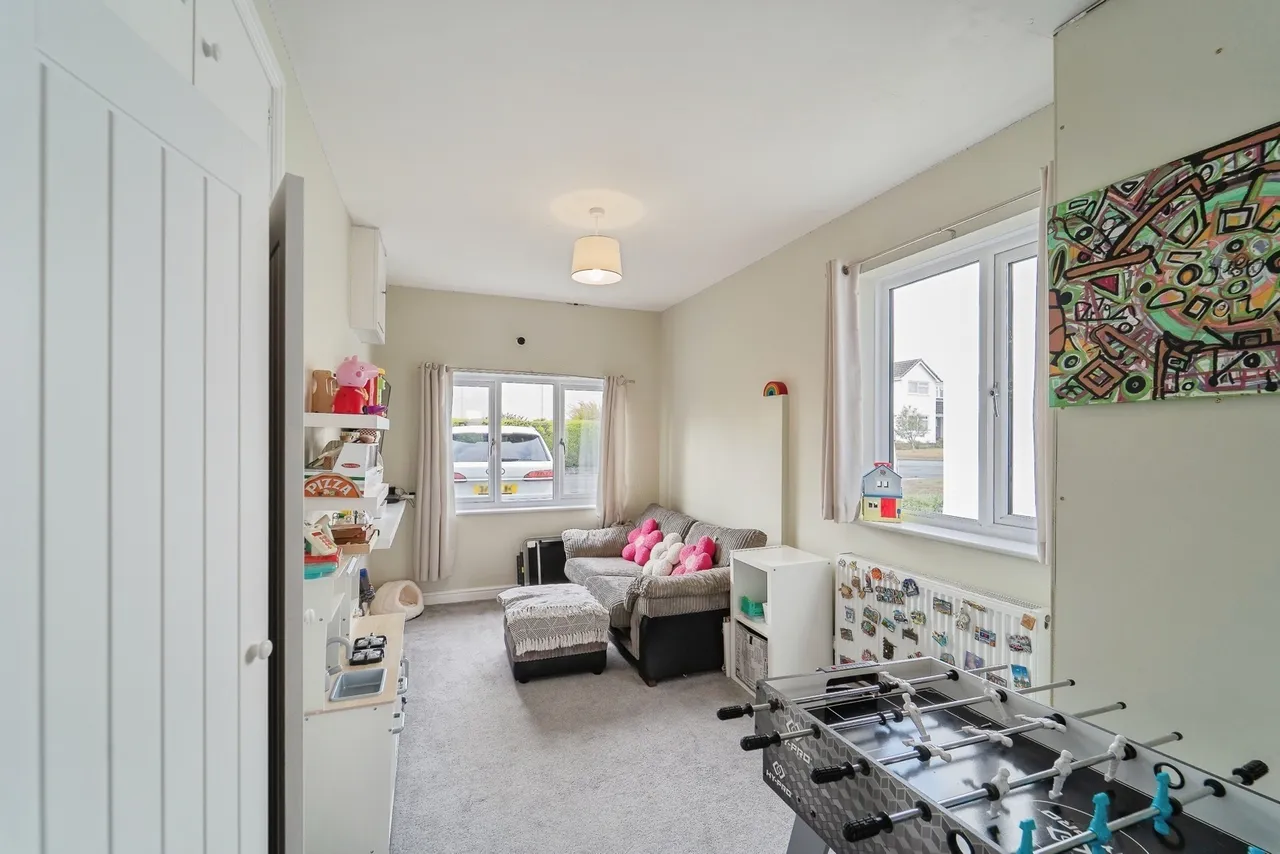 Clover Park, Haverfordwest, SA61, photo 12