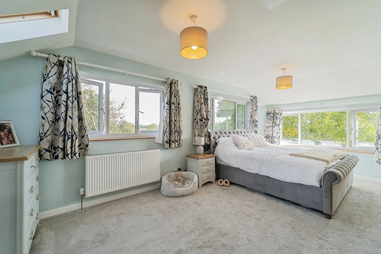 Clover Park, Haverfordwest, SA61, photo 19