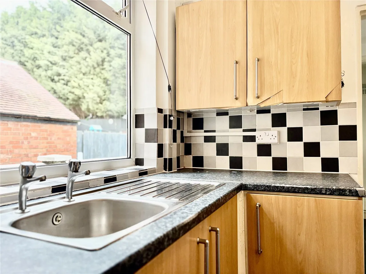 Westbury Road, Nuneaton, Warwickshire, CV10, photo 12
