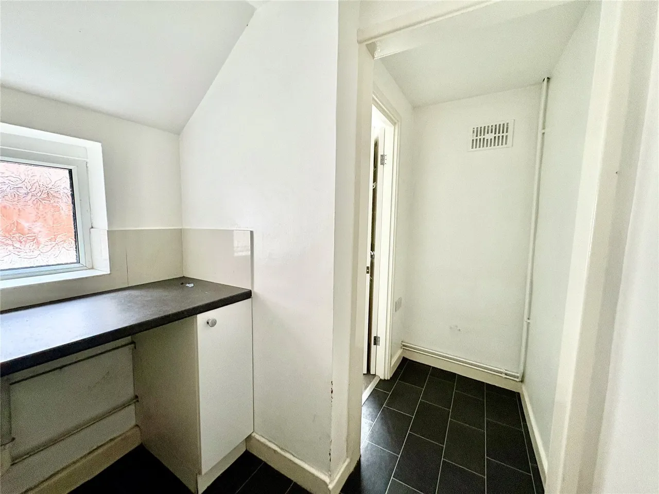 Westbury Road, Nuneaton, Warwickshire, CV10, photo 13