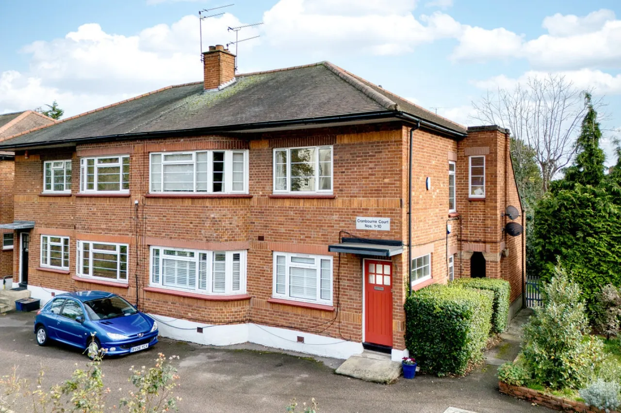 Cranbourne Court, South Woodford, photo 6