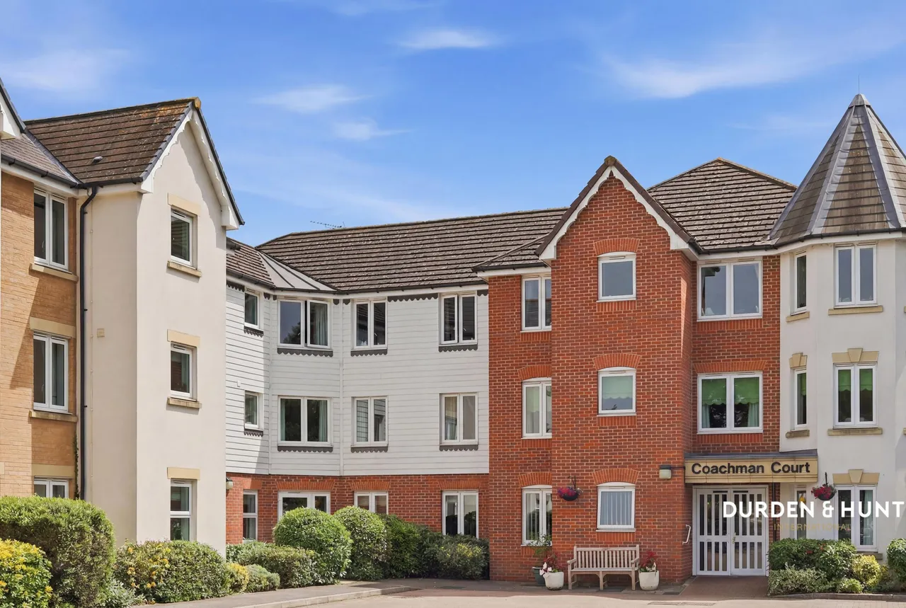 1 bed retirement property for sale, Ashingdon Road, Coachman Court, SS4