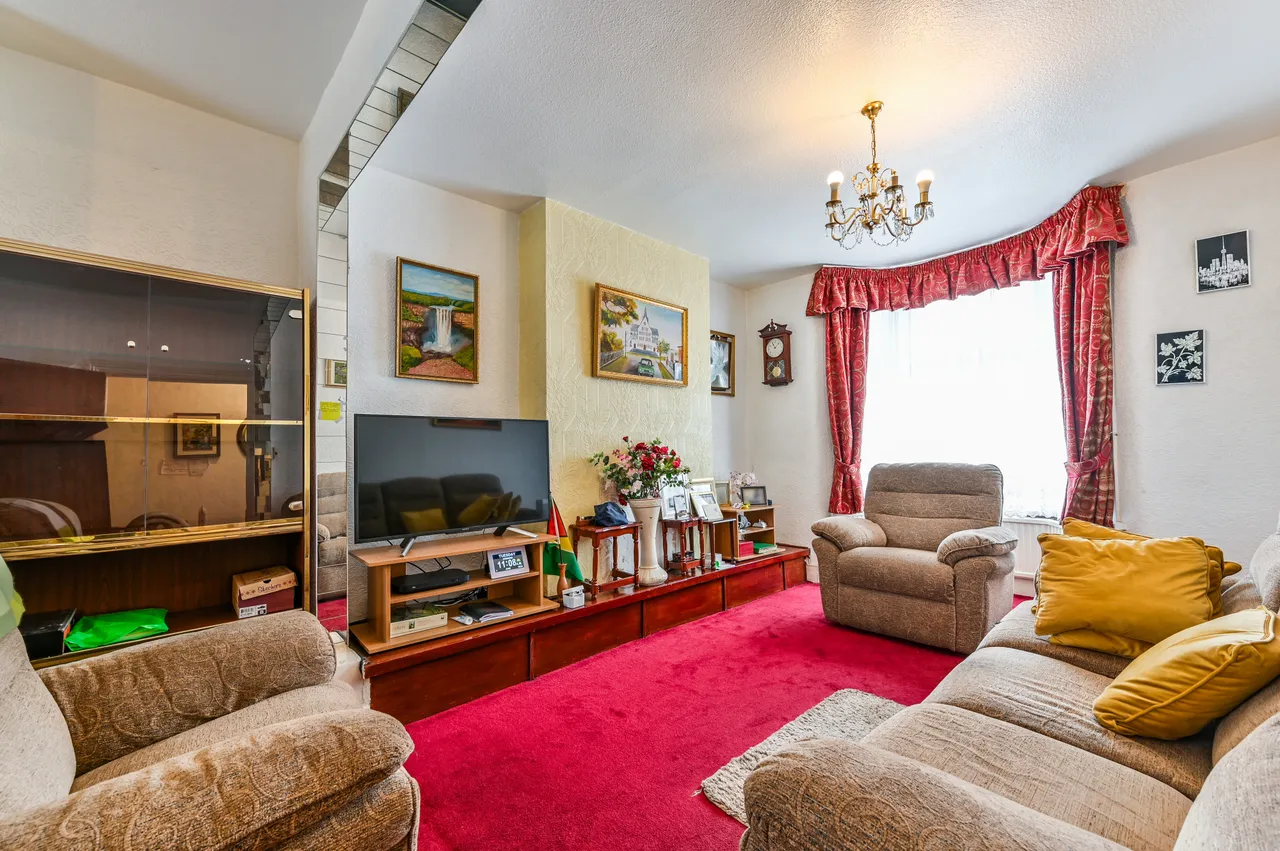 2 bed house for sale, London, E16