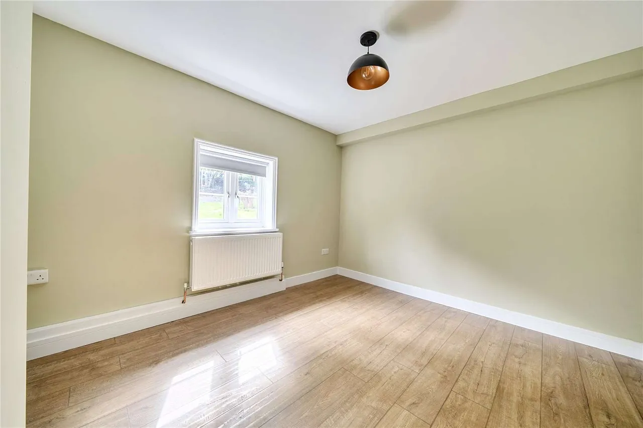 Hamptworth Road, Landford, Salisbury, Wiltshire, SP5 2EA, photo 3