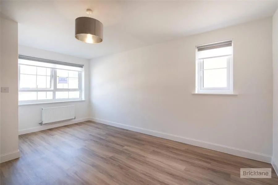 Goldfinch Close, Yapton, BN18, photo 2