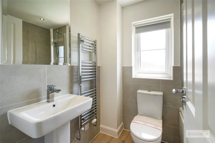 Goldfinch Close, Yapton, BN18, photo 9