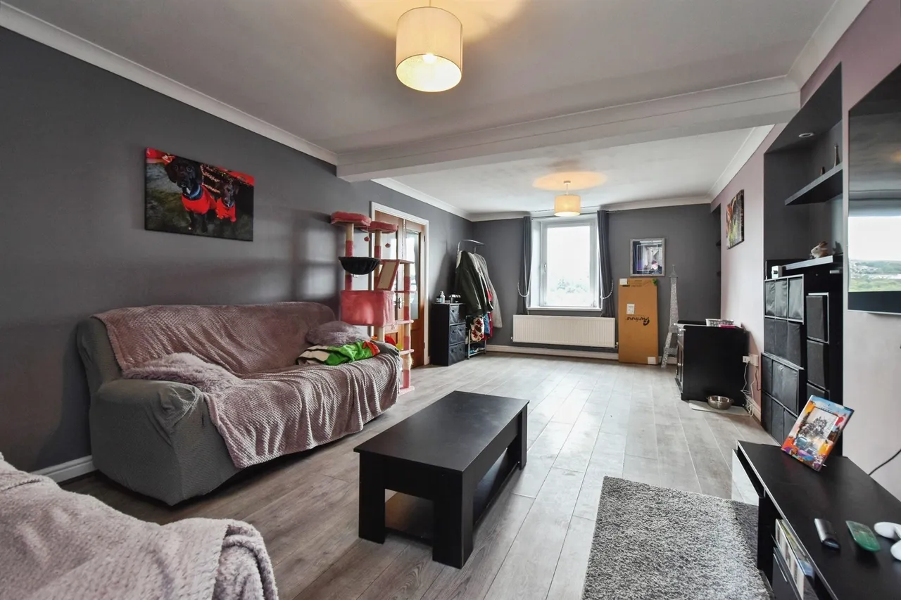 York Terrace, Tredegar, NP22, photo 2