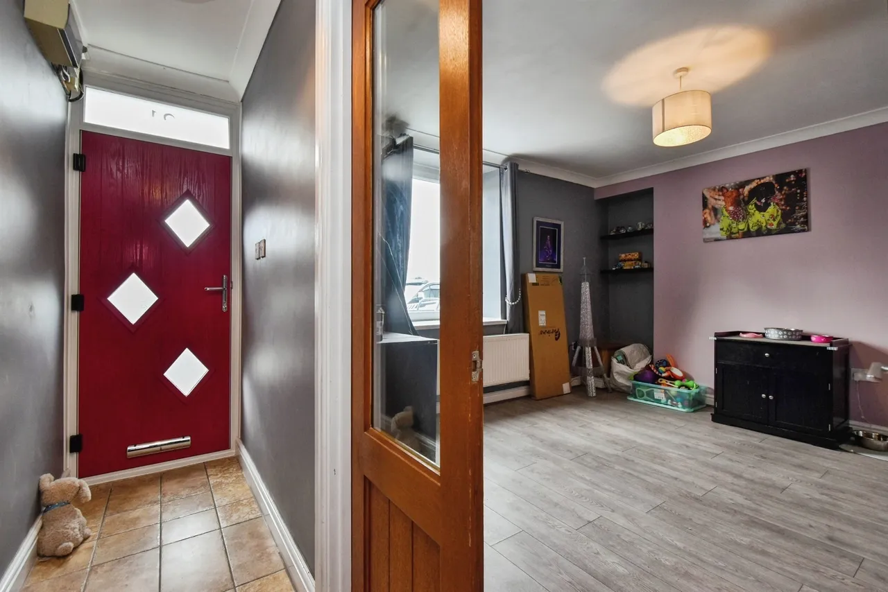 York Terrace, Tredegar, NP22, photo 11