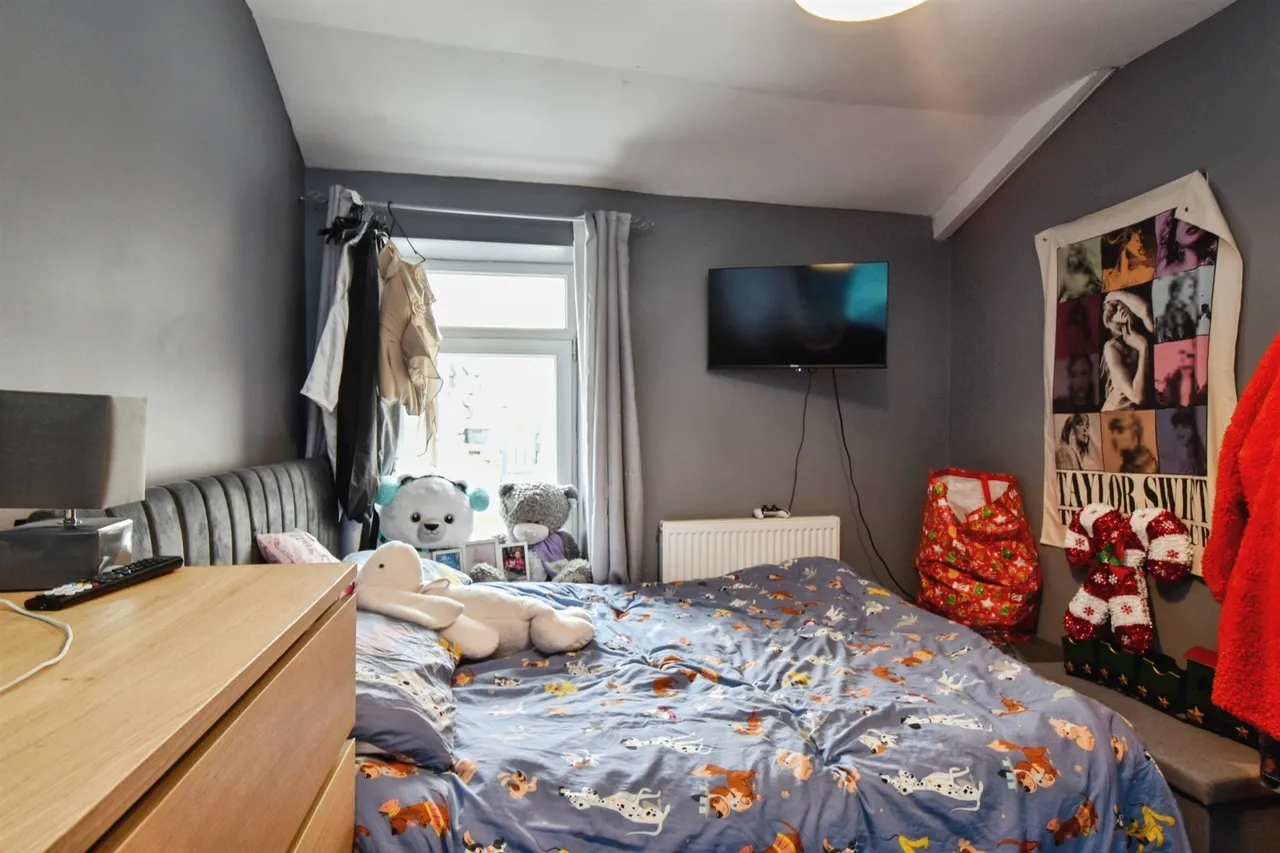 York Terrace, Tredegar, NP22, photo 8
