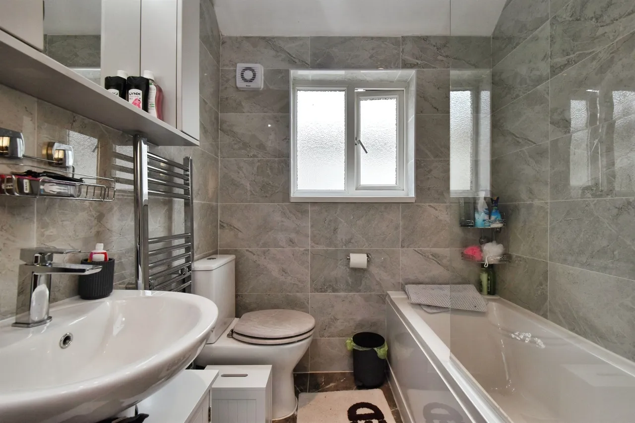 York Terrace, Tredegar, NP22, photo 6