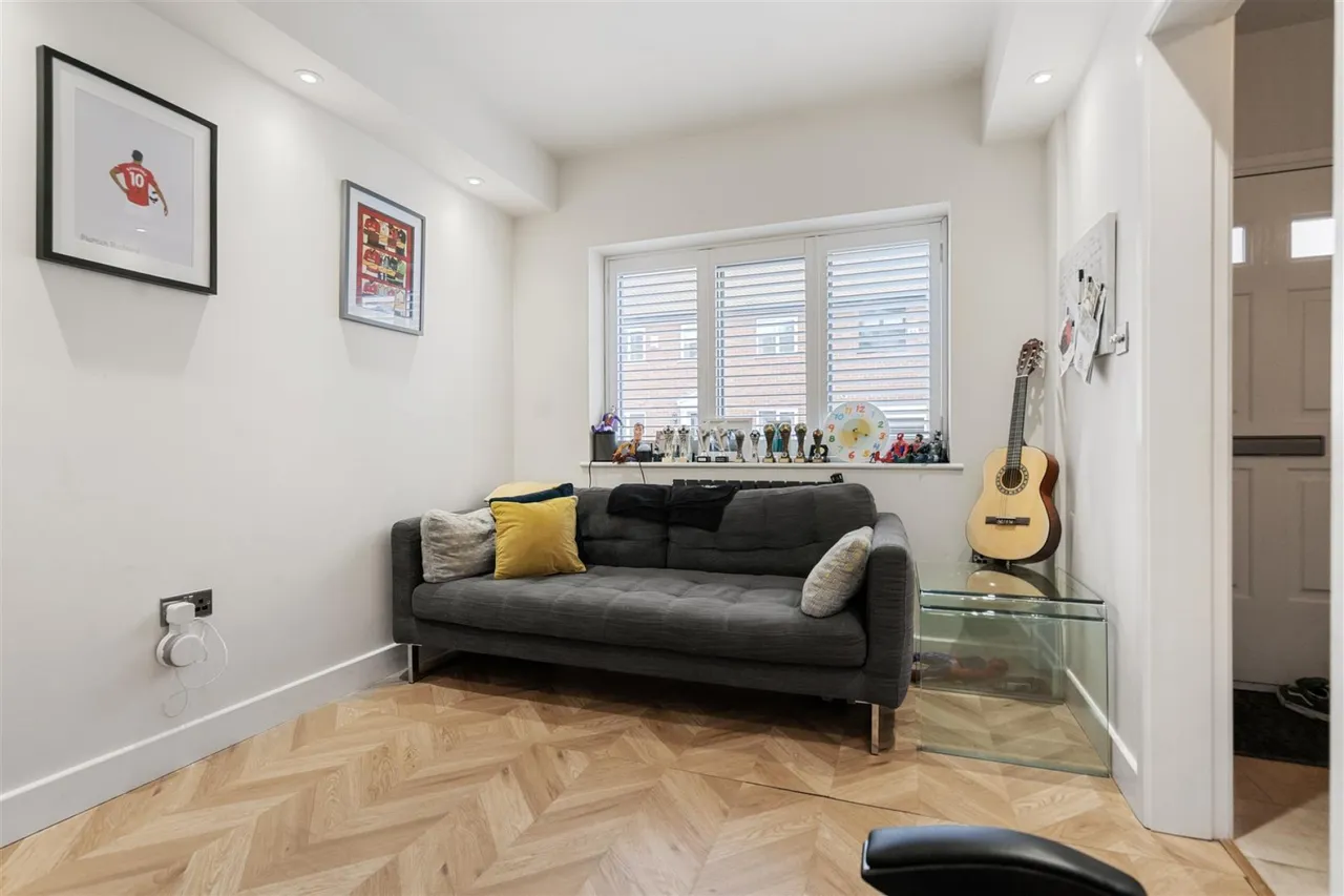 The Mews, Worsley, Manchester, photo 11