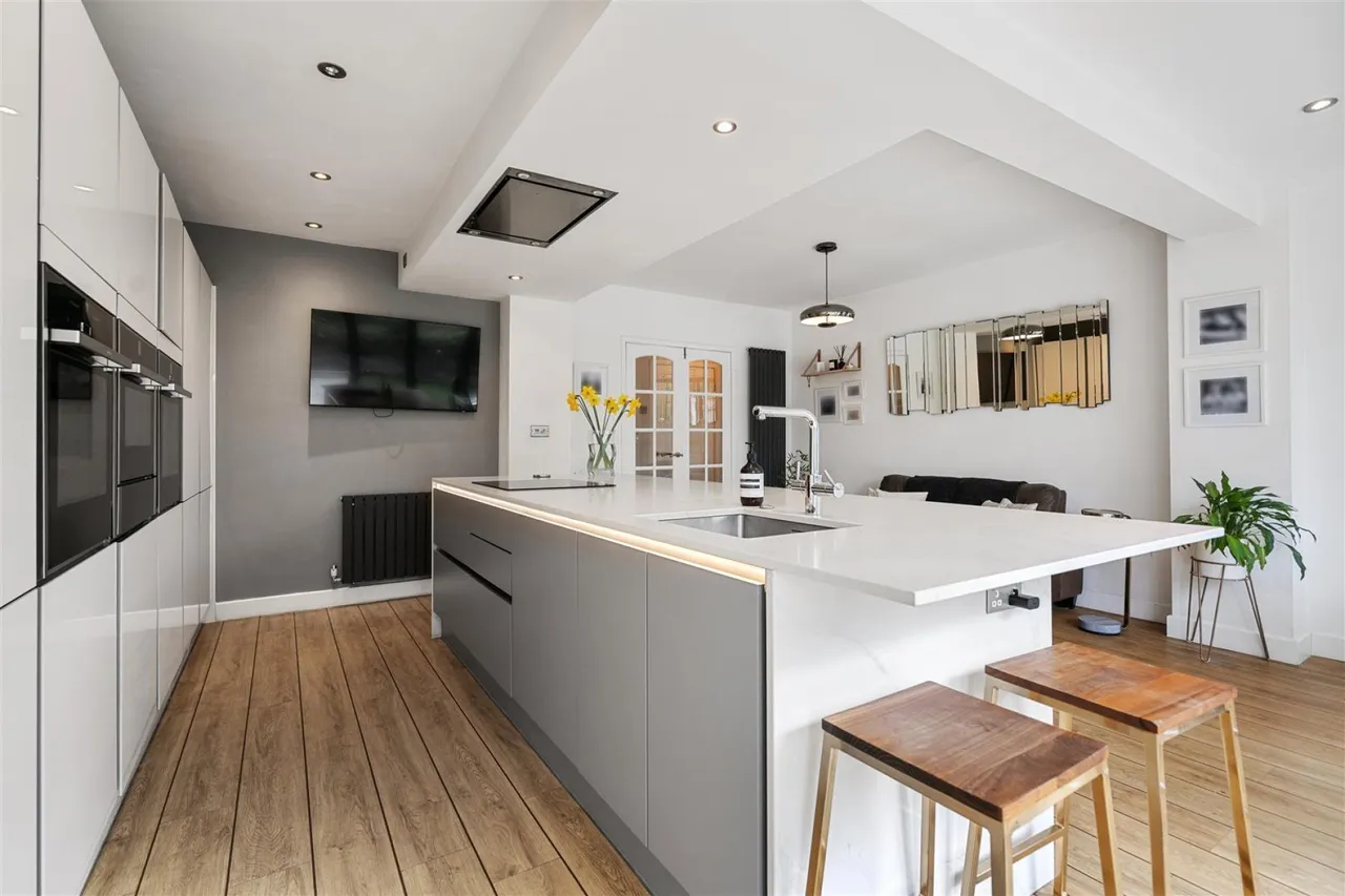 The Mews, Worsley, Manchester, photo 3