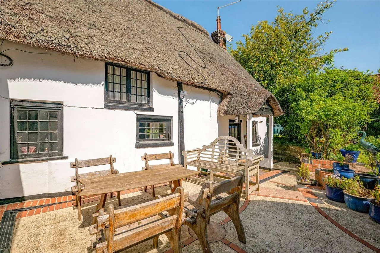 Holt, Wimborne, Dorset, BH21 7DJ, photo 4