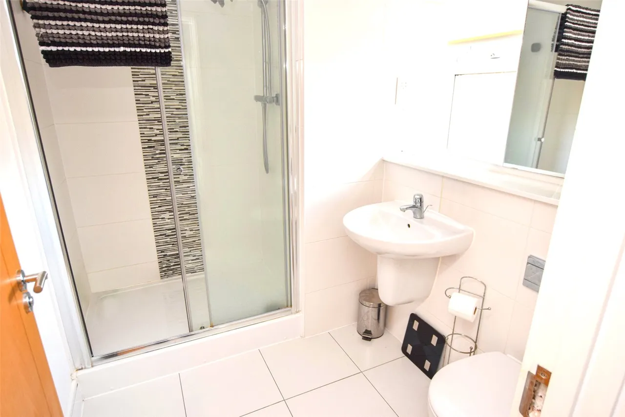 Honington Mews, Farnborough, Hampshire, GU14 6GE, photo 8
