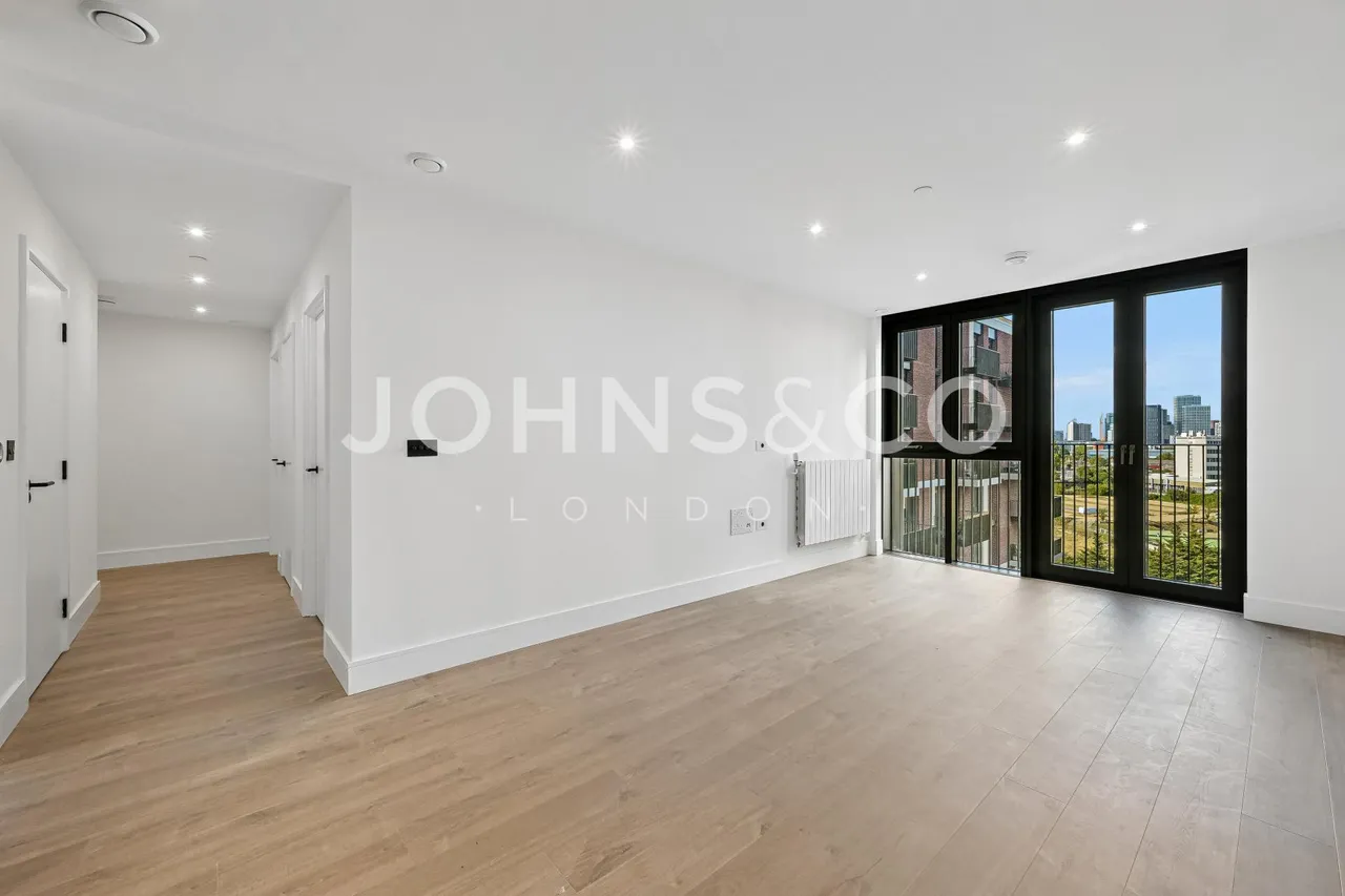 Redwood Tower, Twelve Trees Park, E15, photo 9