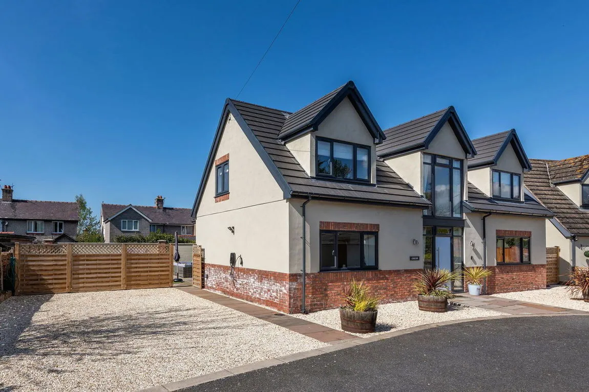 Upper Denbigh Road, St. Asaph, Denbighshire, LL17 0RW, photo 18