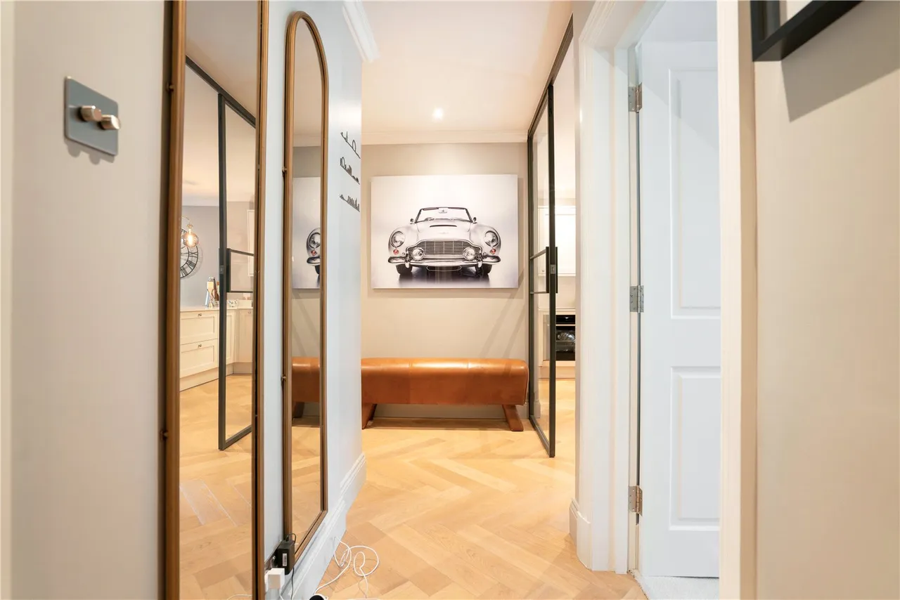 Clevedon Road, Twickenham, TW1, photo 2