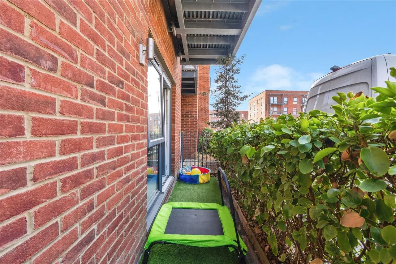 John Thornycroft Road, Southampton, SO19, photo 8