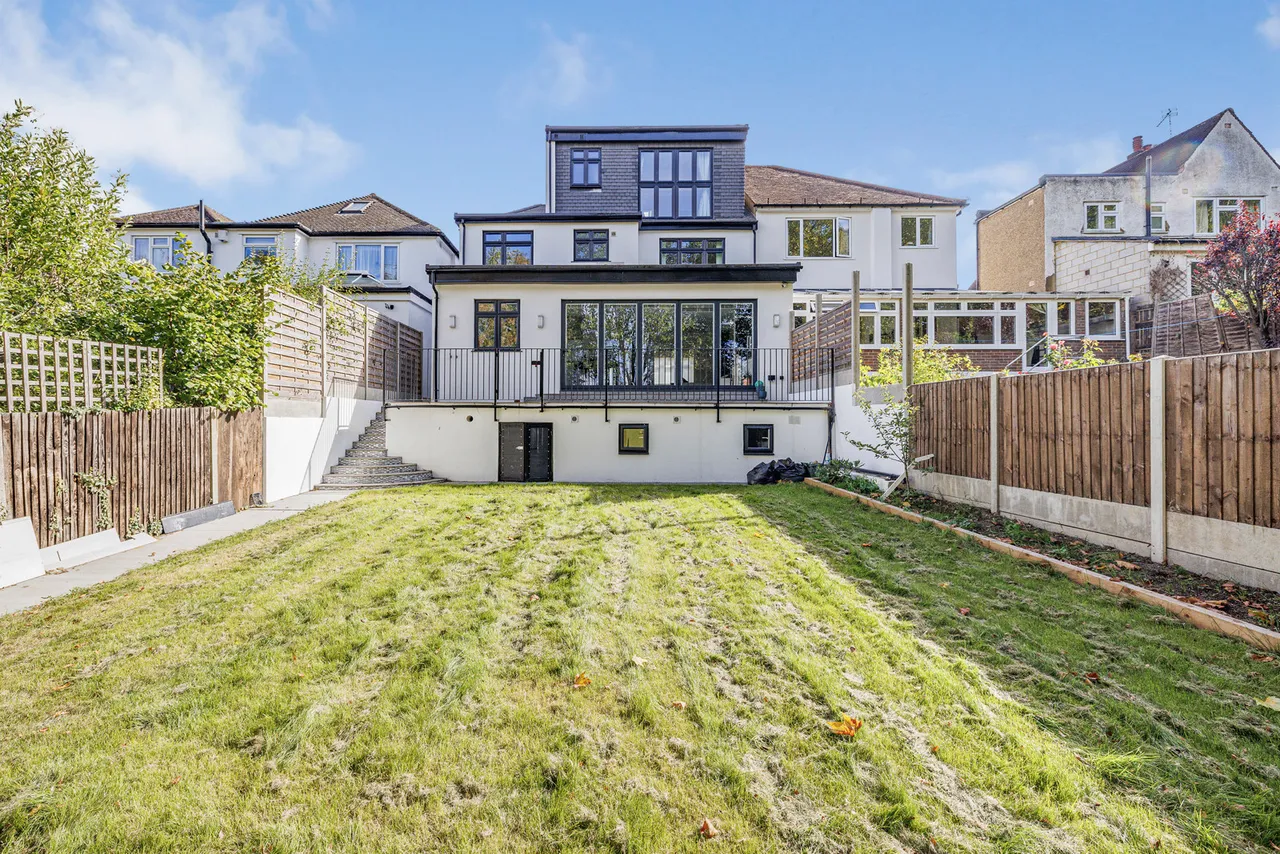 Highland Road, Northwood Fees Apply, HA6, photo 13