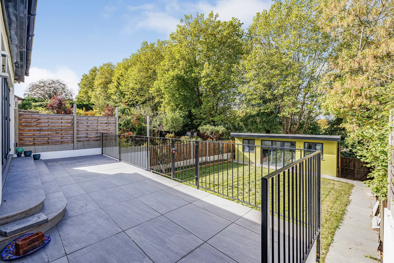 Highland Road, Northwood Fees Apply, HA6, photo 5