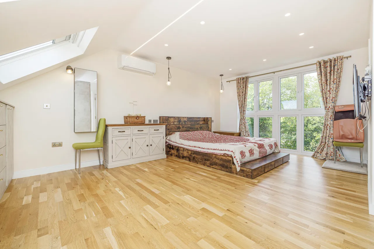 Highland Road, Northwood Fees Apply, HA6, photo 6