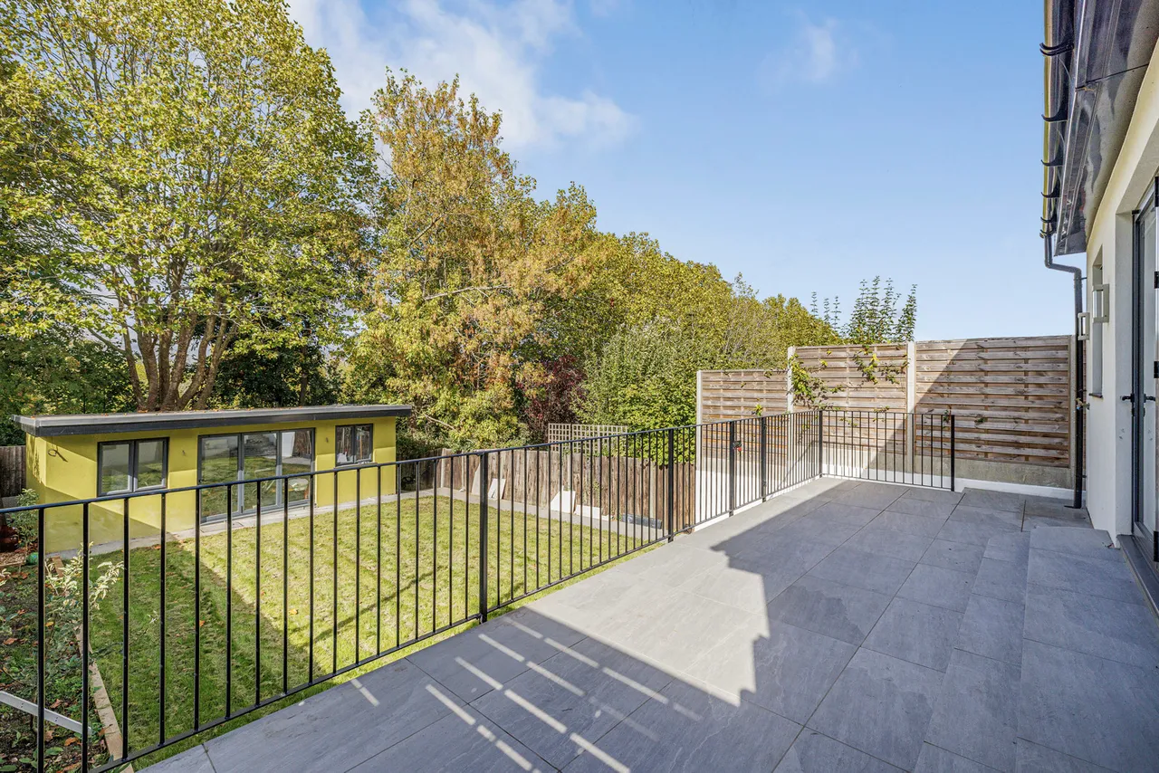 Highland Road, Northwood Fees Apply, HA6, photo 9